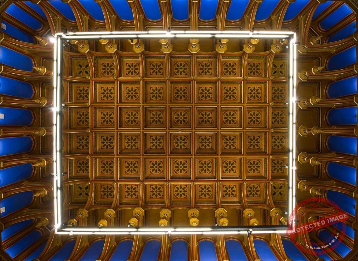 Sufit w jednej z sal Dworca Głównego we Wrocławiu