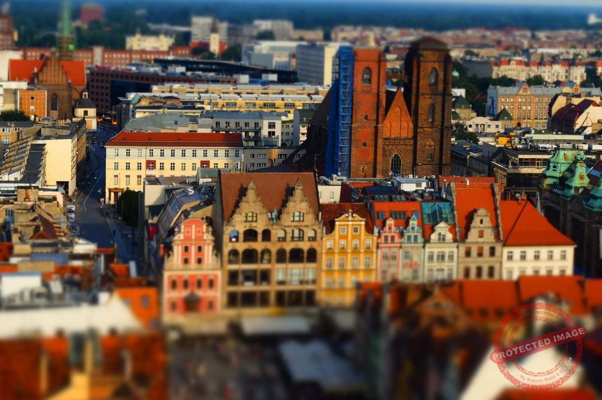Test Nikona V2. Wrocławski rynek widok z wieży kościoła św. Elżbiety