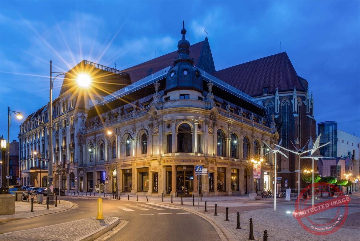 Odremontowany Hotel Monopol we Wrocławiu i ul. Świdnicka